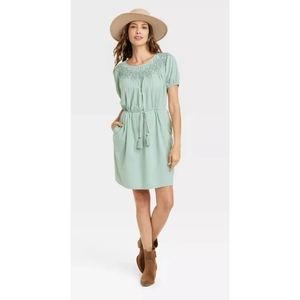 Knox Rose Puff Short Sleeve Smocked Embroidered Dress Large